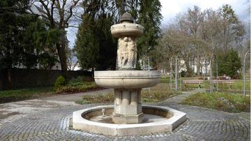 Nibelungenbrunnen